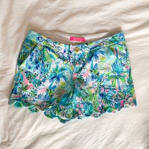 Lilly Pulitzer stretch buttercup shorts